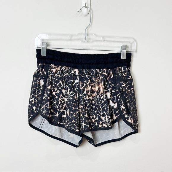 Lululemon Tracker Short Star Crushed Black Running Outdoor Gym Workout - Picture 3 of 7